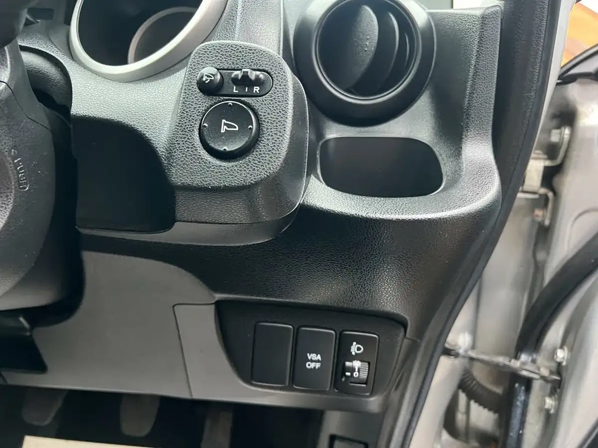2011-honda-jazz-14-ex-big-21