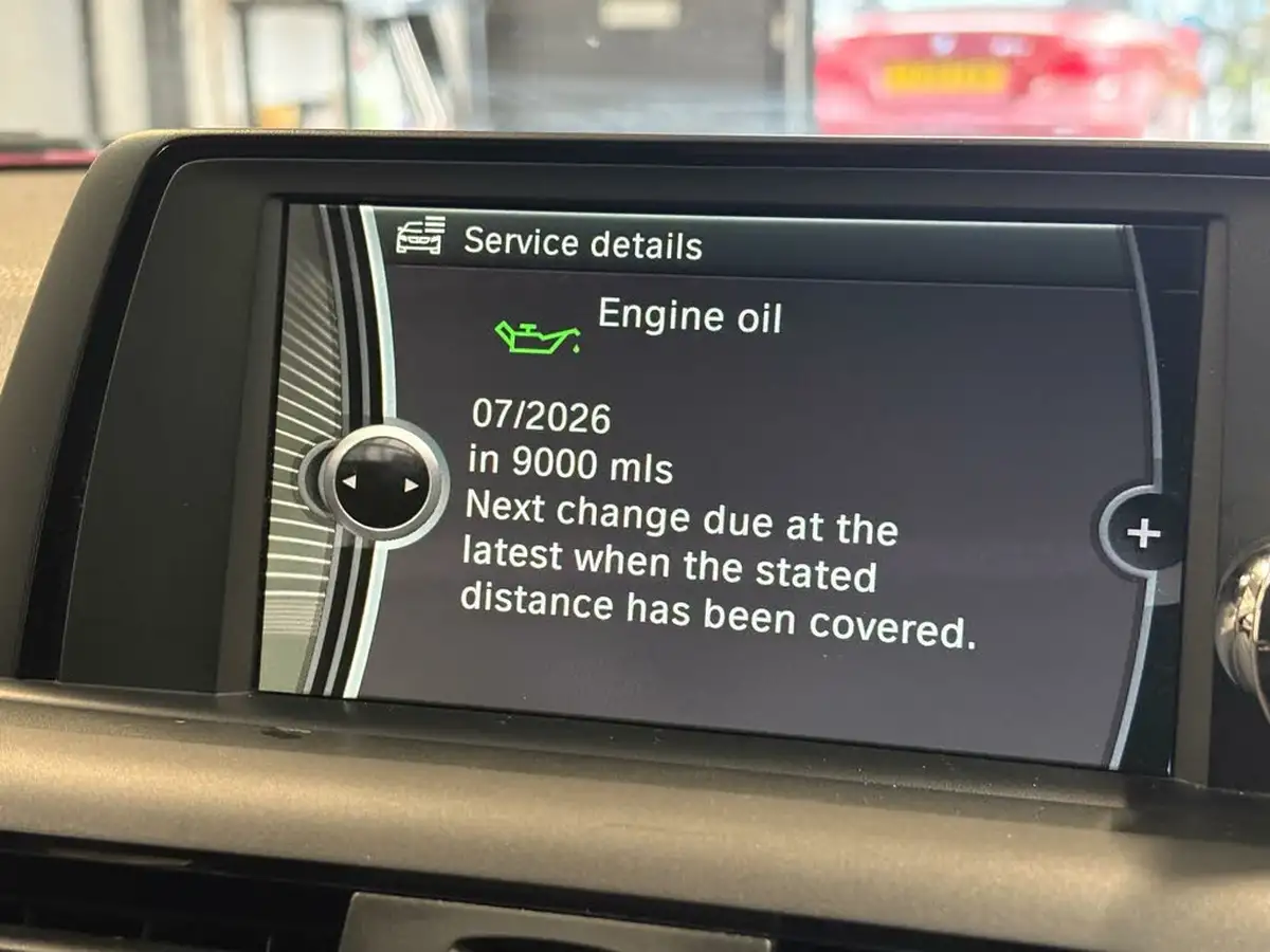 2012-bmw-1-series-20td-118d-sport-hatchback-5d-big-35