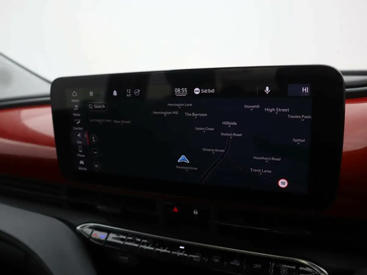 2022-fiat-500-e-red-93bhp-big-13