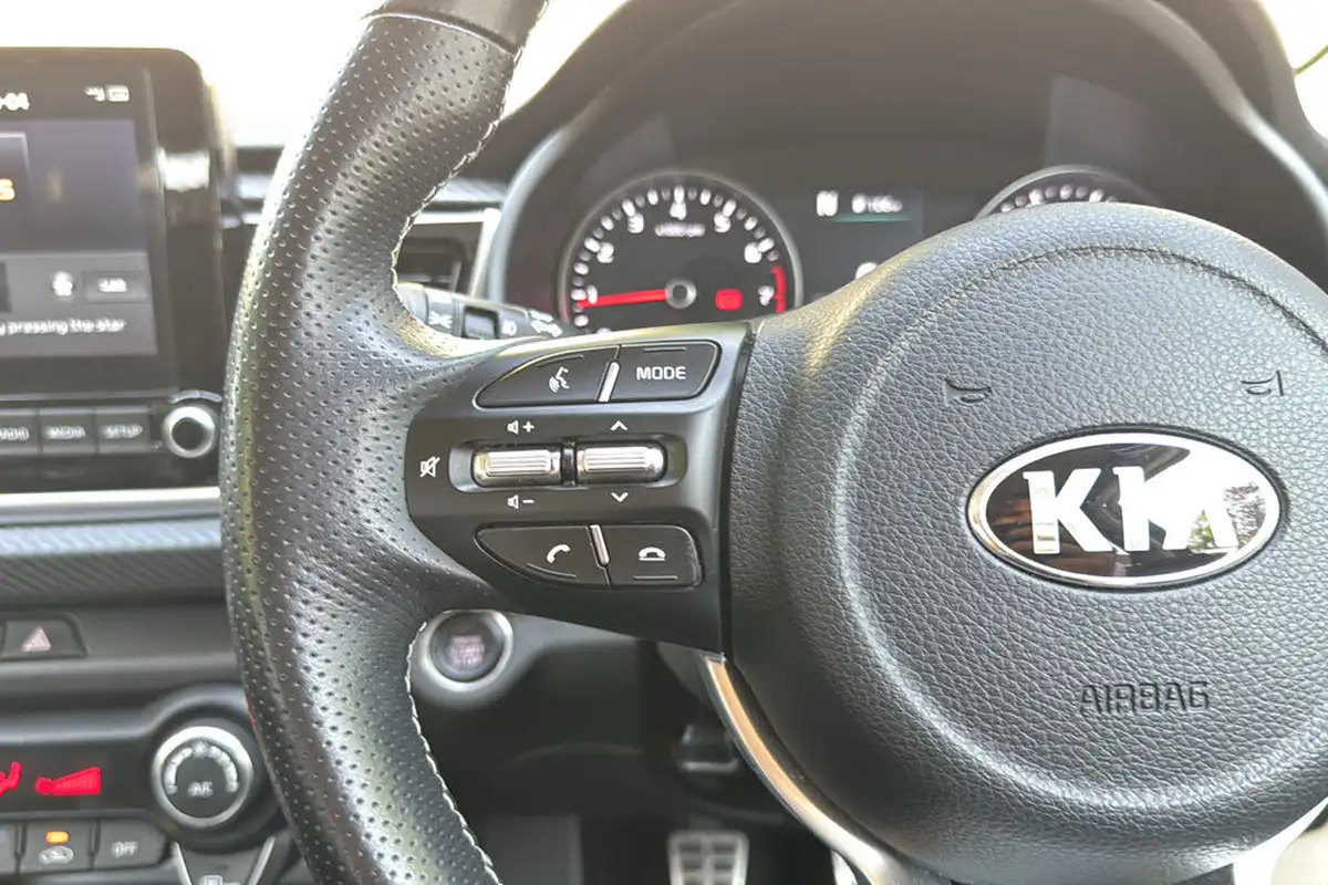 2021-kia-rio-10-t-gdi-gt-line-s-48v-big-15