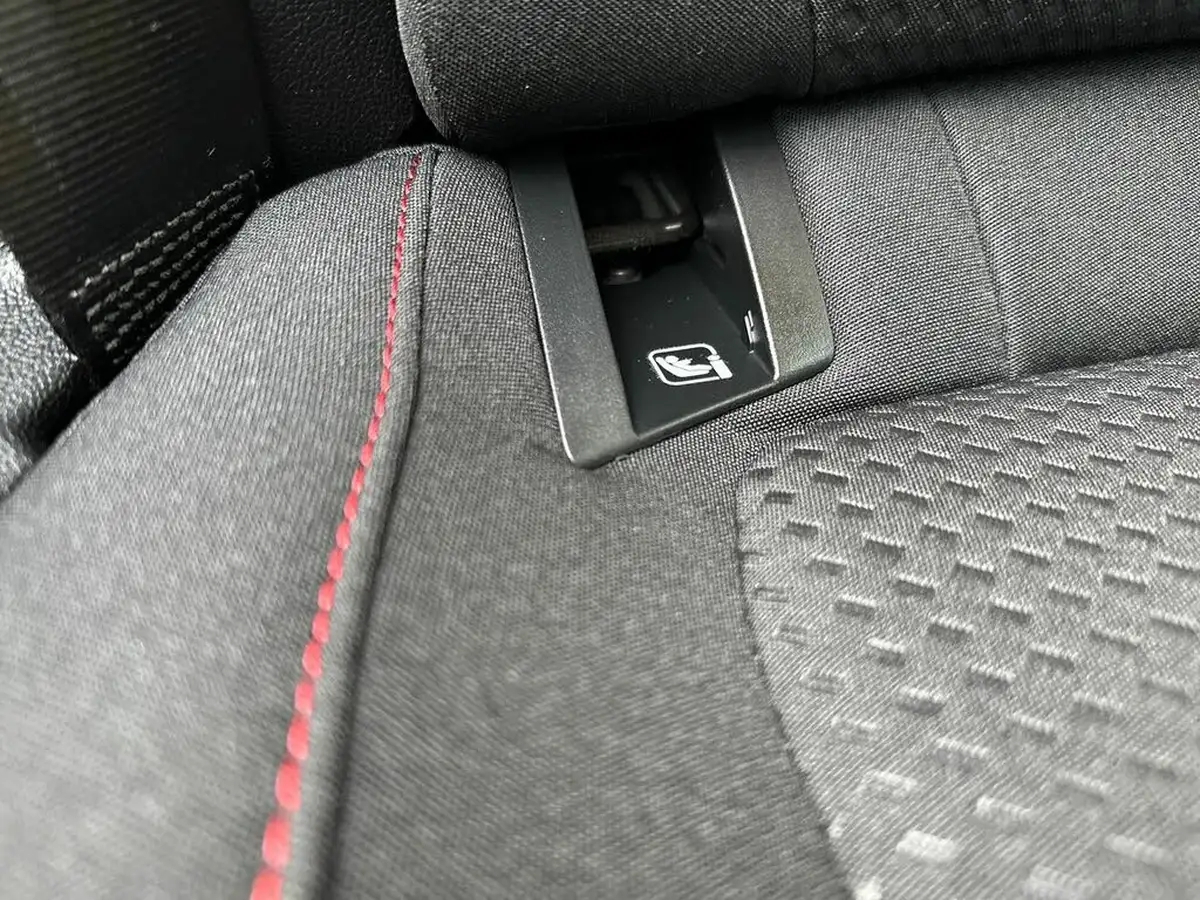 2025-ford-focus-10t-st-line-155ps-estate-powershift-big-12