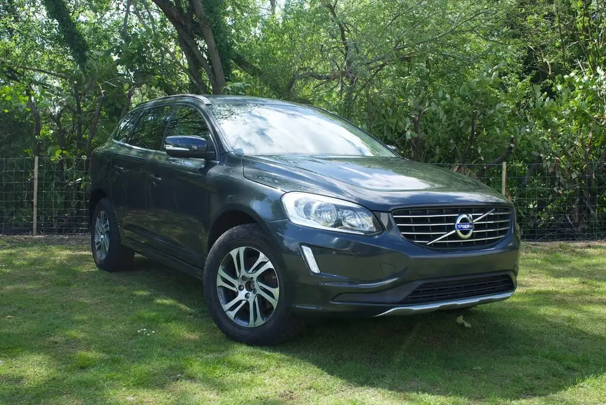 2014-volvo-xc60-24td-d4-se-181bhp-nav-geartronic-big-1