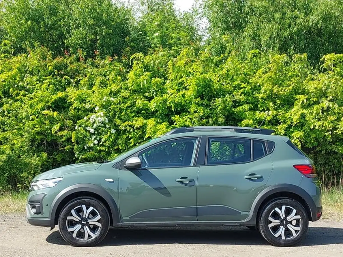 2023-dacia-sandero-stepway-10-tce-journey-90bhp-big-3