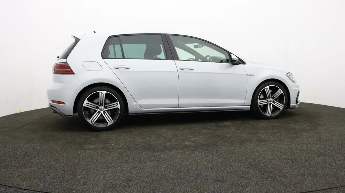 2019-volkswagen-golf-20-tsi-r-300ps-hatchback-5d-dsg-big-29