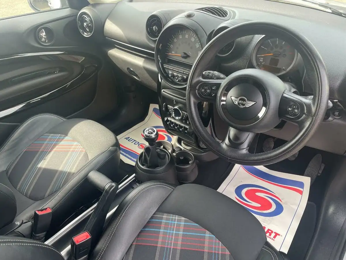 2014-mini-paceman-16td-cooper-d-4x4-all4-big-10