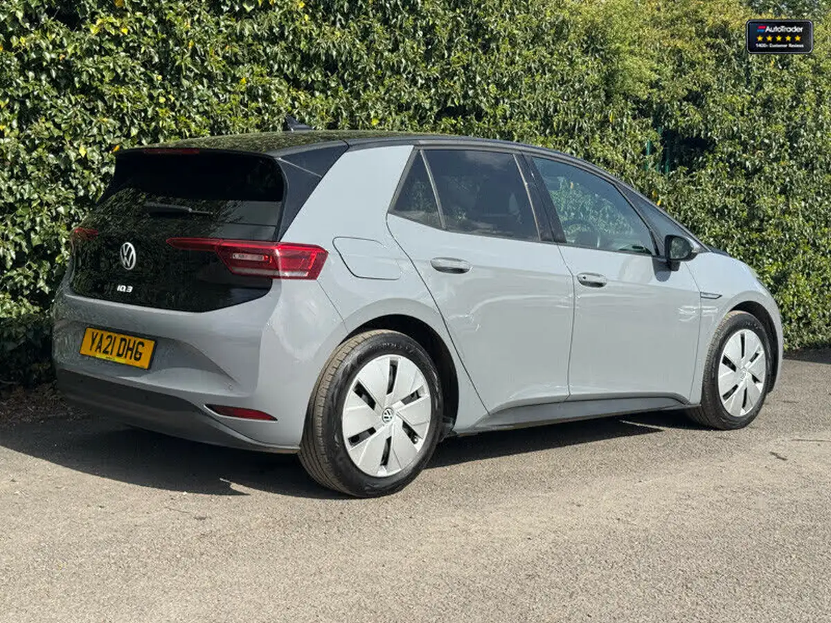 2021-volkswagen-id3-e-tech-big-2