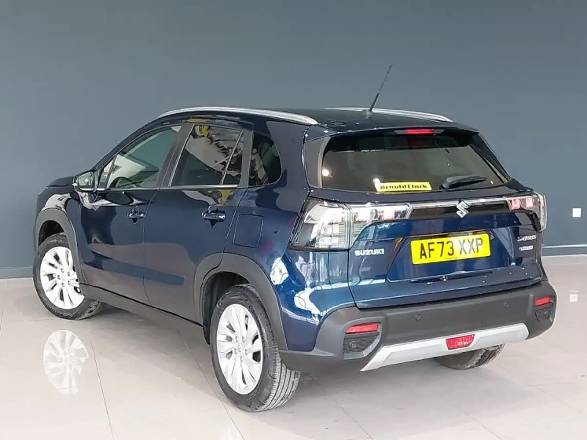 2023-suzuki-s-cross-14-boosterjet-motion-big-1