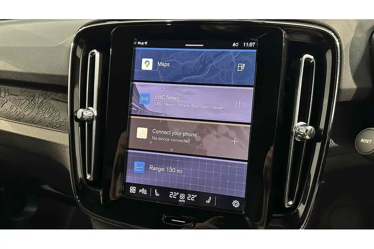 2023-volvo-xc40-e-twin-recharge-core-big-33