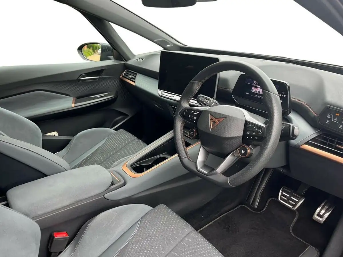 2025-cupra-born-e-vz-big-5