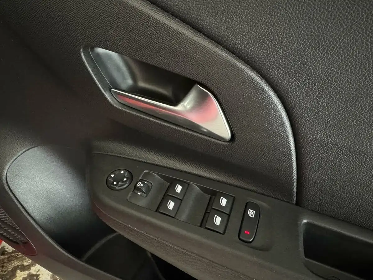 2022-vauxhall-corsa-12-turbo-elite-edition-auto-big-18
