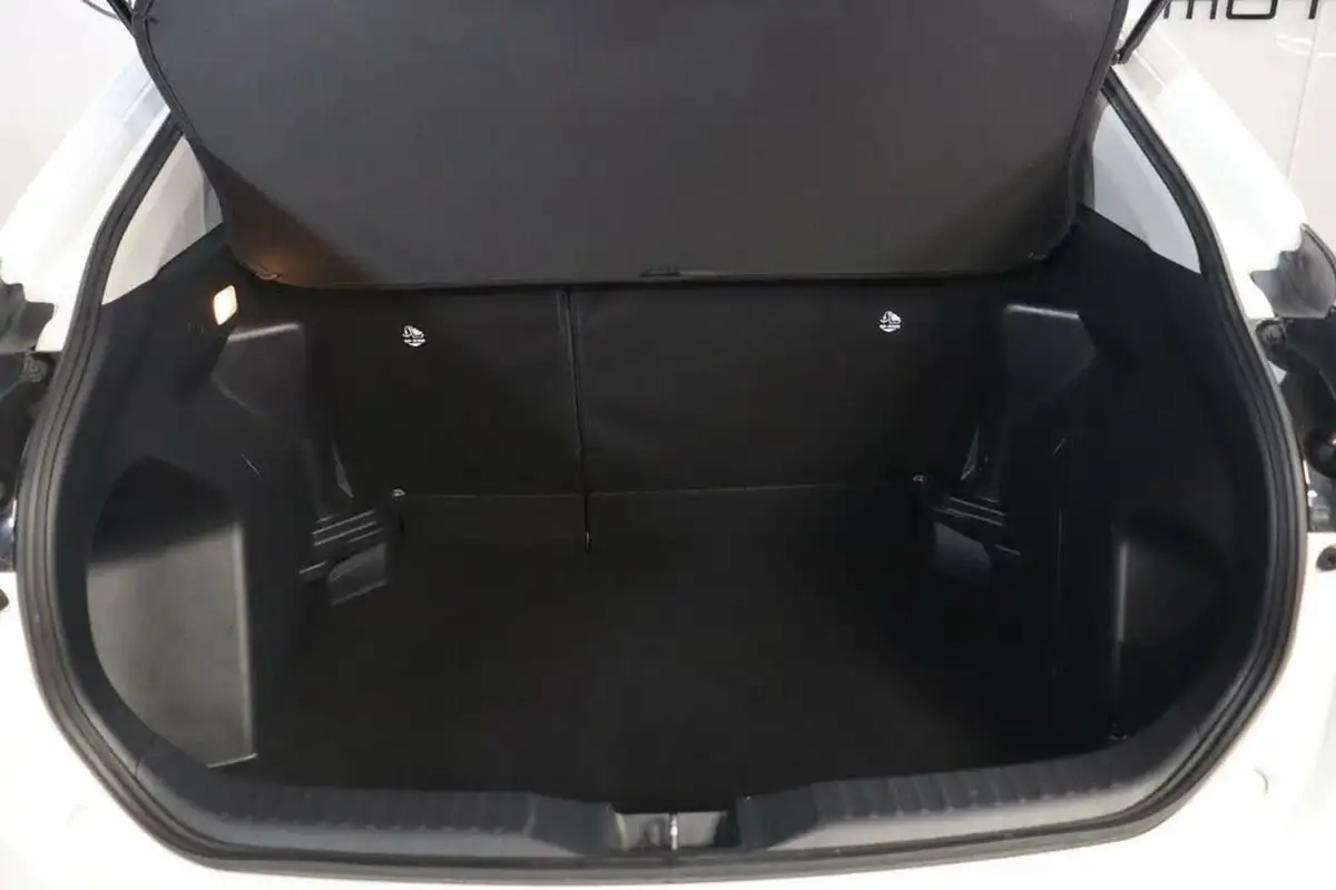 2022-toyota-yaris-cross-15-vvt-i-icon-big-15