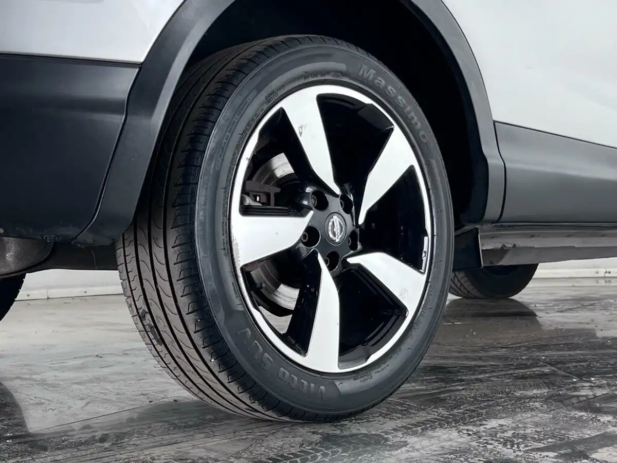 2016-nissan-qashqai-12-dig-t-n-vision-18in-big-8