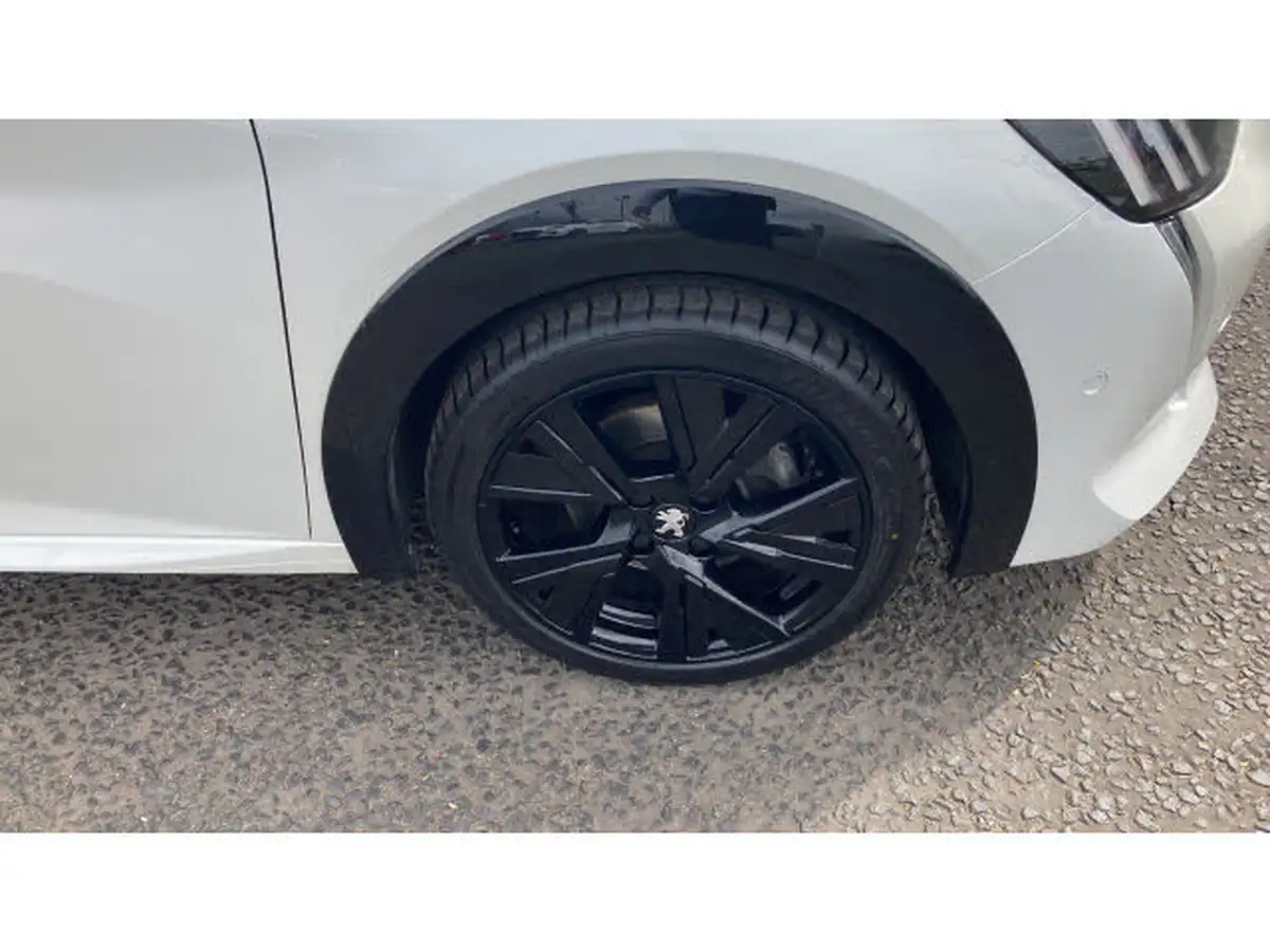 2022-peugeot-208-12-puretech-gt-premium-130bhp-eat8-big-22