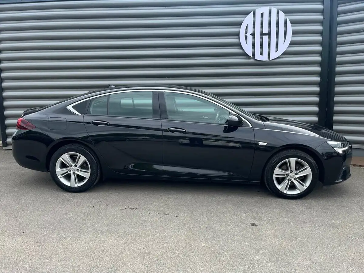 2021-vauxhall-insignia-grand-sport-15-turbo-d-sri-nav-big-3