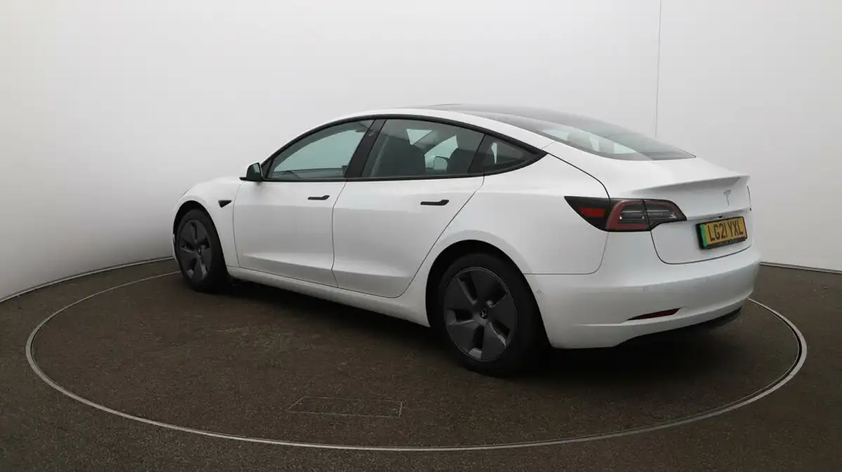 2021-tesla-model-3-e-long-range-4x4-big-54