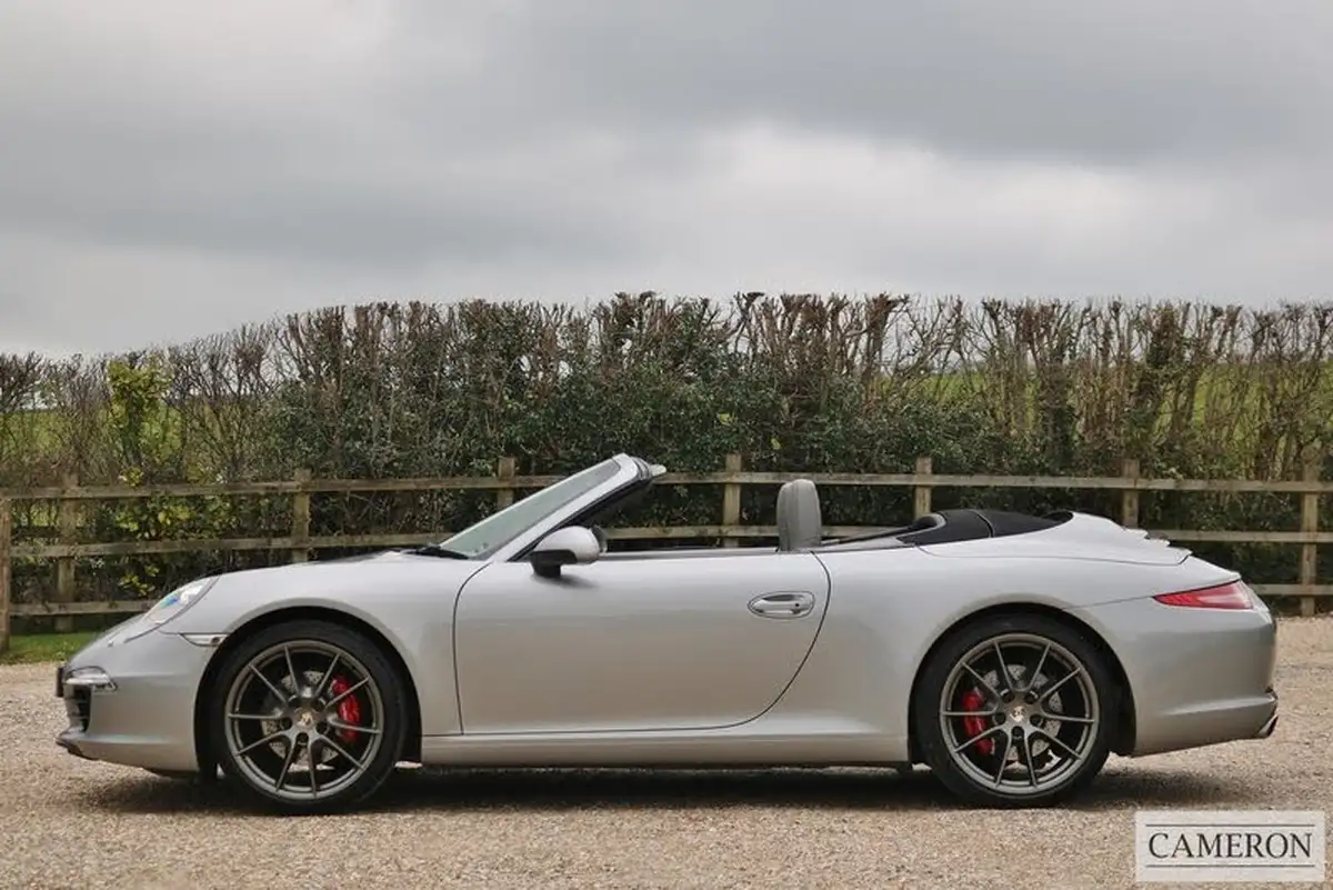 2012-porsche-911-34-carrera-cabriolet-pdk-big-0