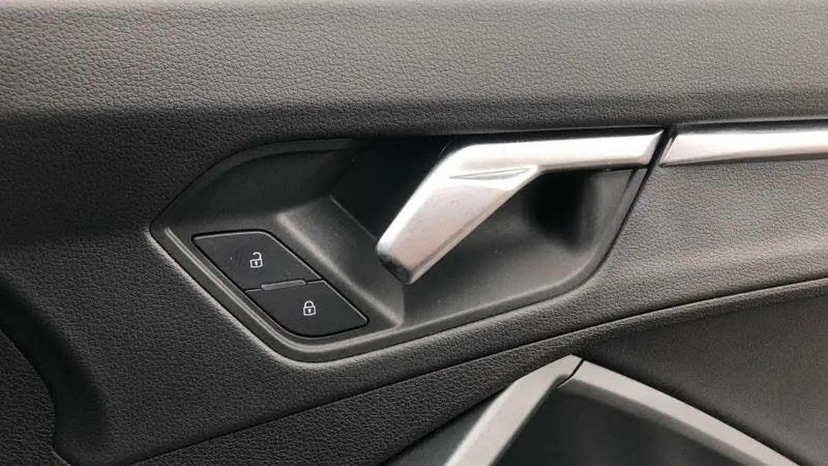 2020-audi-q3-15-35-tfsi-s-line-cod-station-wagon-big-22
