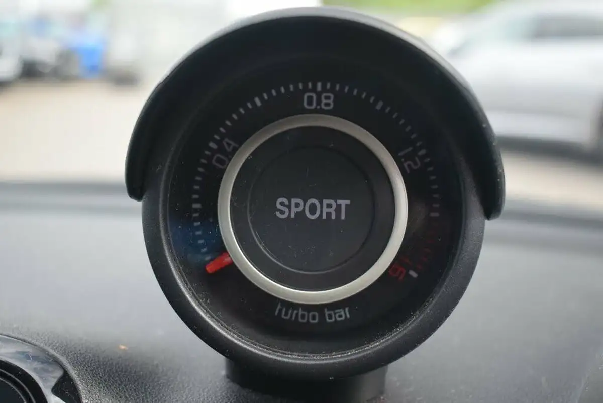 2022-abarth-595-14-tjet-f-big-16