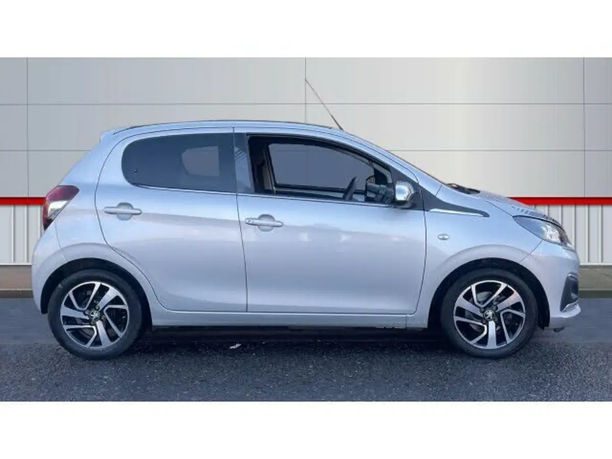 2021-peugeot-108-10-collection-top-big-4