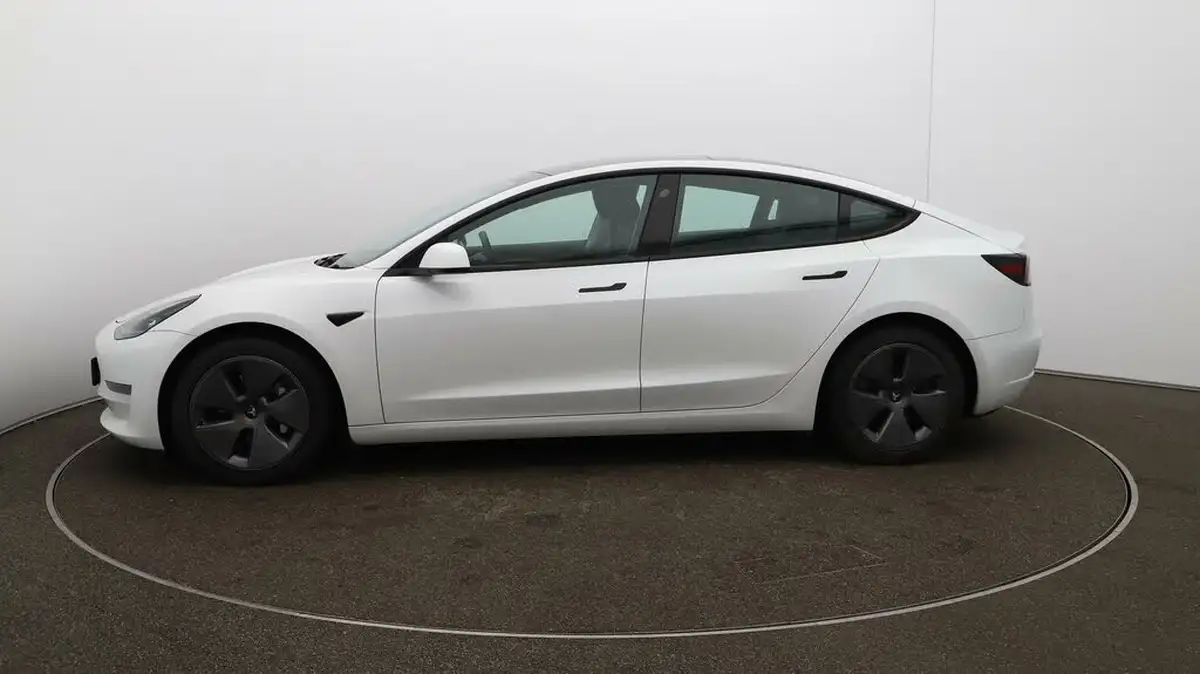 2021-tesla-model-3-e-long-range-4x4-big-56