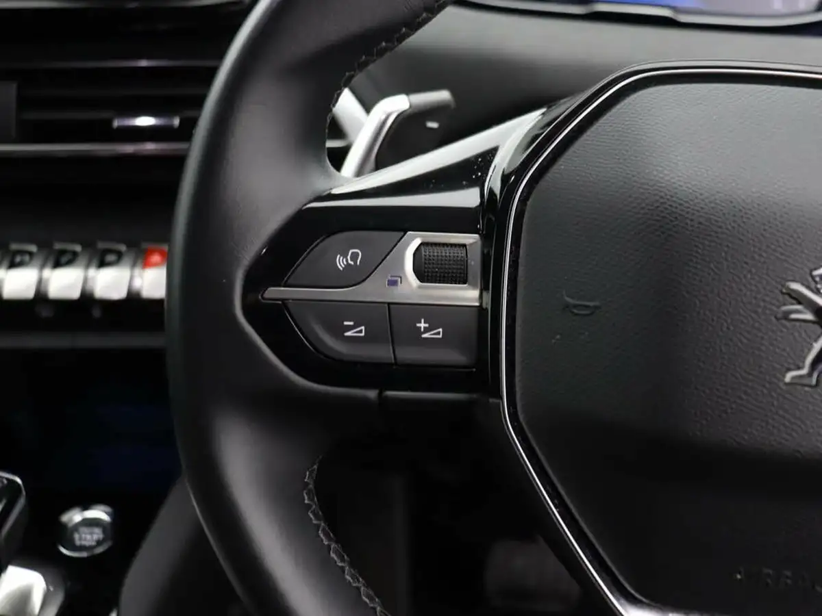 2022-peugeot-5008-suv-15-bluehdi-allure-premium-eat8-big-26