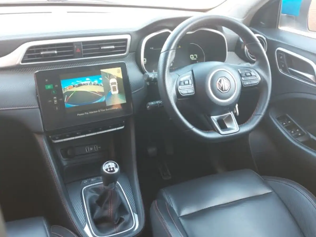 2022-mg-zs-suv-15-vti-tech-exclusive-big-13