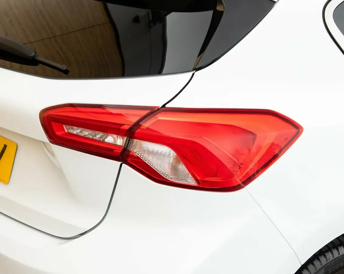 2020-ford-focus-10t-titanium-edition-125ps-hybrid-mhev-hatchback-big-9