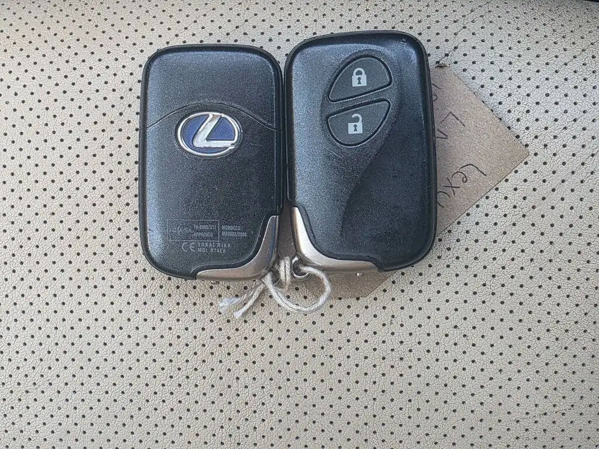 2011-lexus-ct-200h-18-se-l-premier-big-42