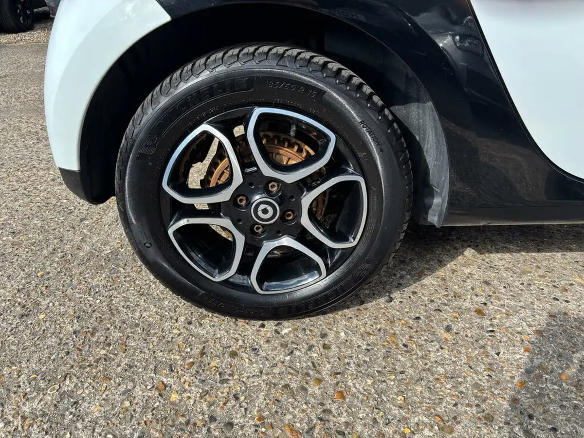2017-smart-forfour-10-prime-71bhp-premium-plusss-big-14