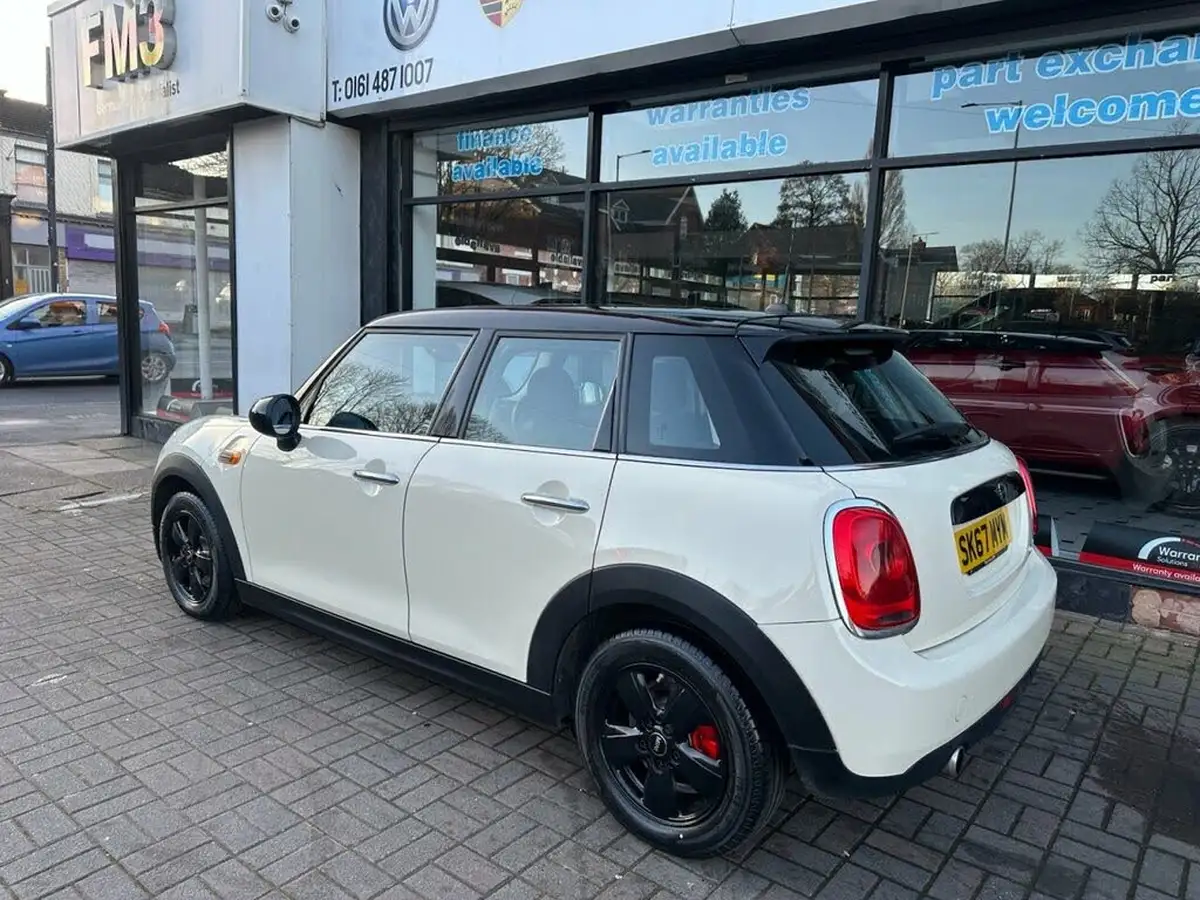 2017-mini-cooper-15-cooper-ss-hatchback-5d-big-19