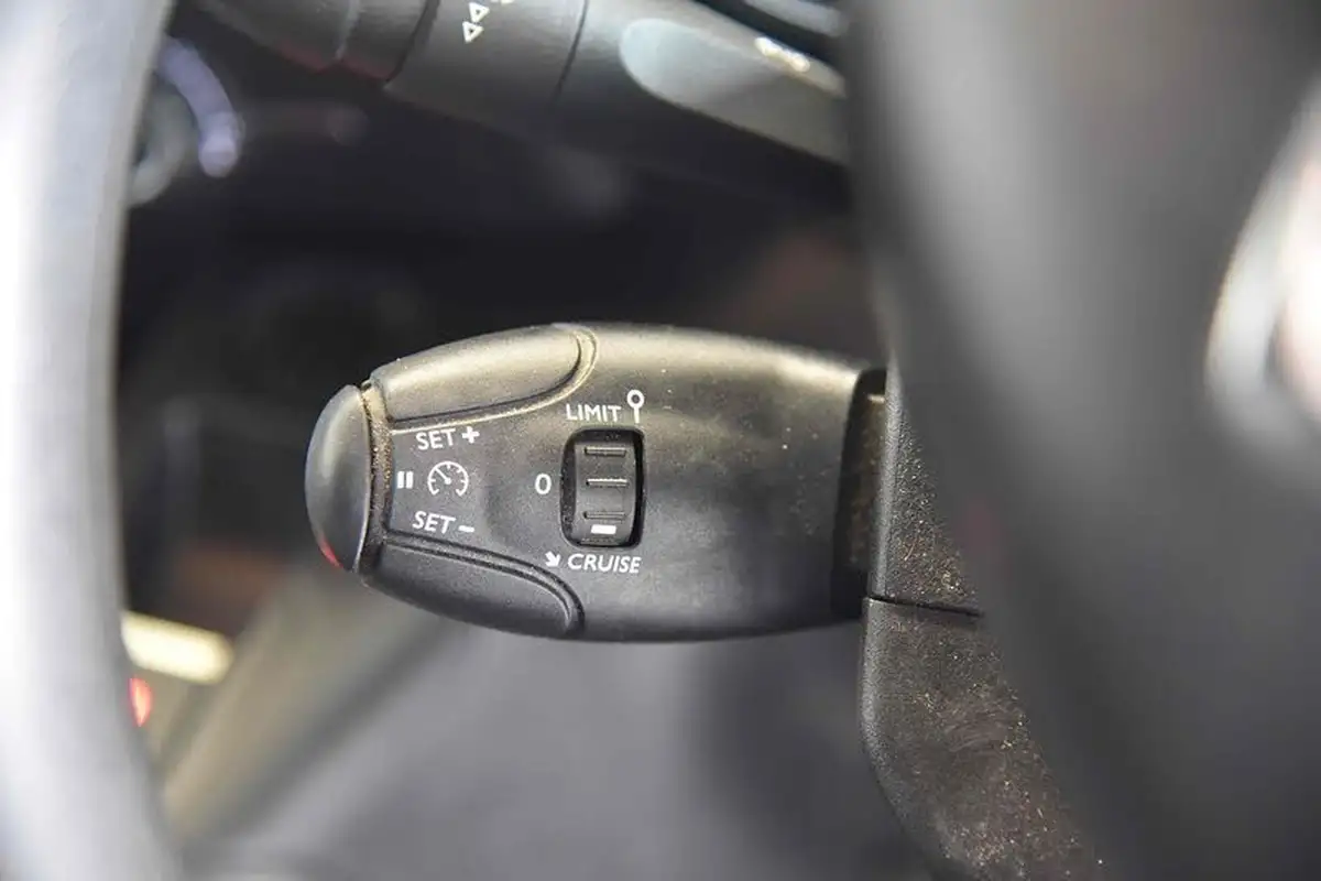 2020-citroen-berlingo-15bluehdi-950-enterprise-100pseu6dt-e-ss-panel-big-16