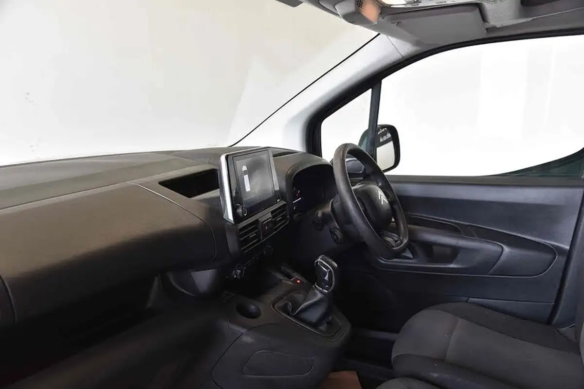 2020-citroen-berlingo-15bluehdi-950-enterprise-100pseu6dt-e-ss-panel-big-20