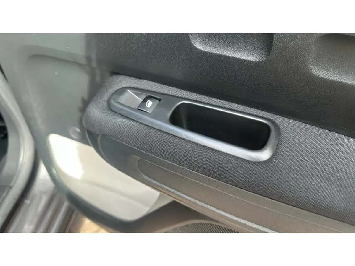 2022-citroen-c3-12-puretech-c-series-edition-83ps-ss-big-20