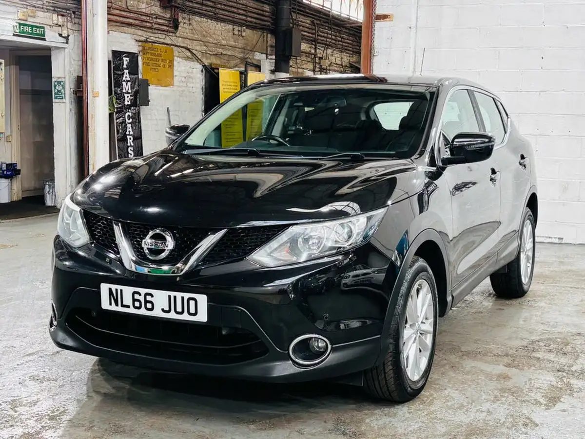 2016-nissan-qashqai-15dci-acenta-tech-pk-big-3