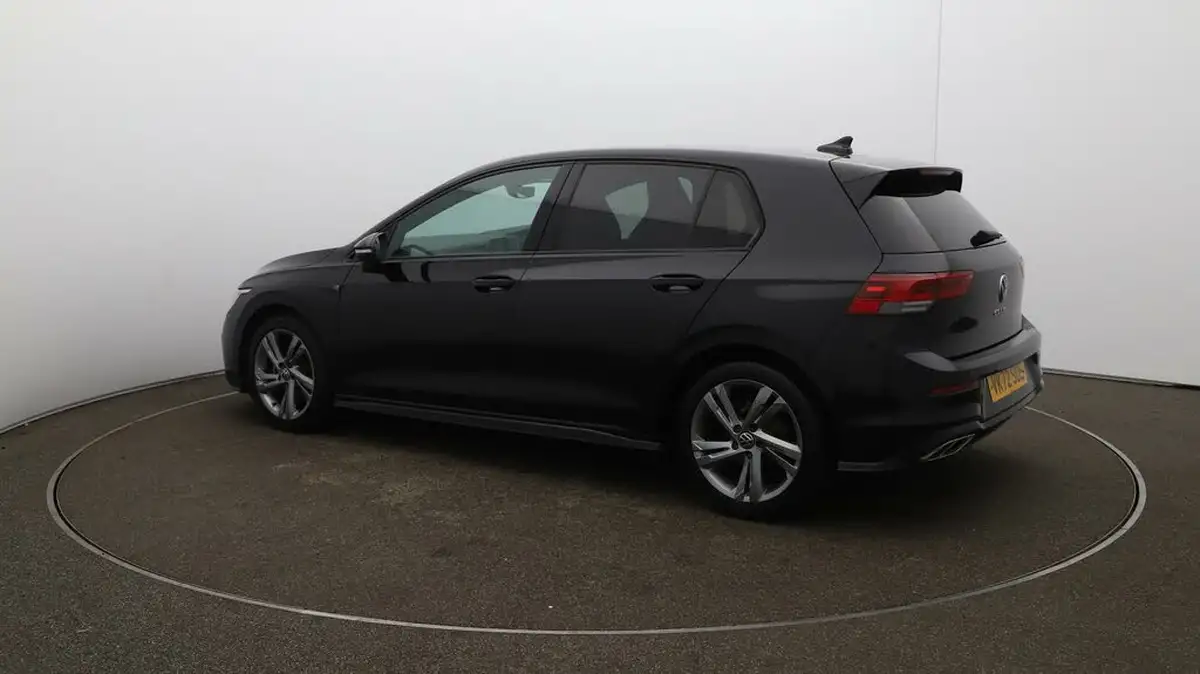 2022-volkswagen-golf-15-tsi-r-line-130ps-hatchback-big-36