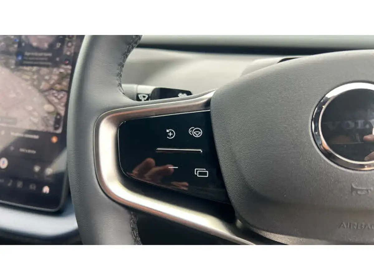 2024-volvo-ex30-e-single-motor-plus-extended-range-big-17