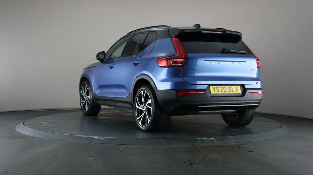 2020-volvo-xc40-20-b5-r-design-pro-big-64