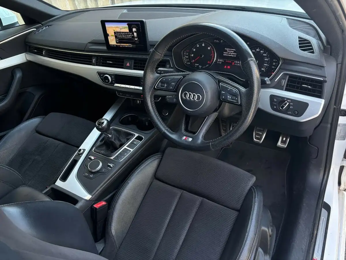 2017-audi-a4-14-tfsi-s-line-big-13