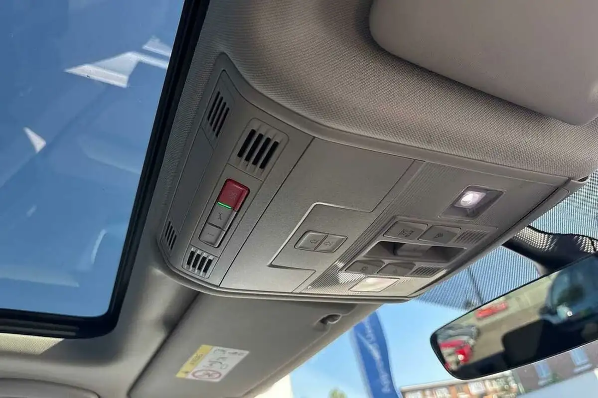 2021-volkswagen-touran-15-tsi-se-family-dsg-big-33