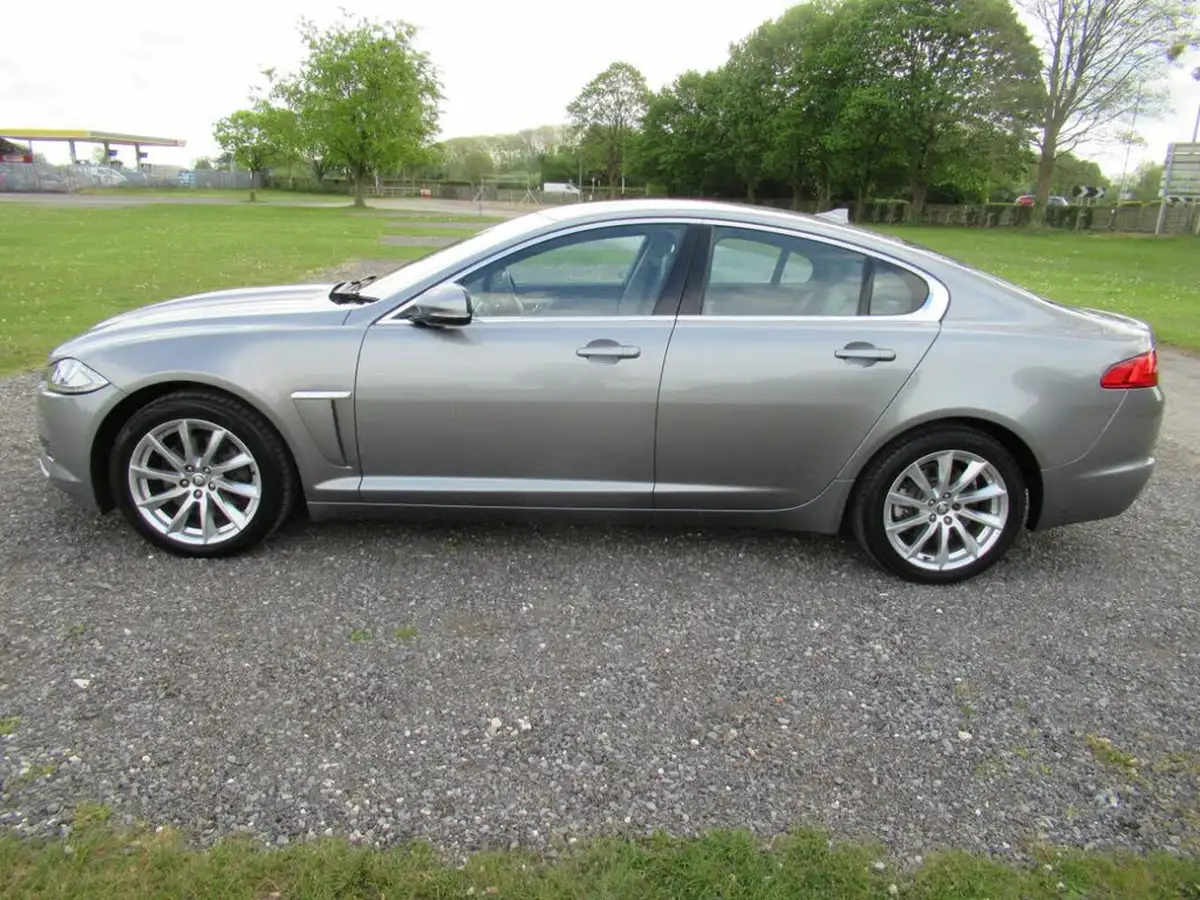 2013-jaguar-xf-22td-luxury-163ps-ss-saloon-4d-auto-big-2