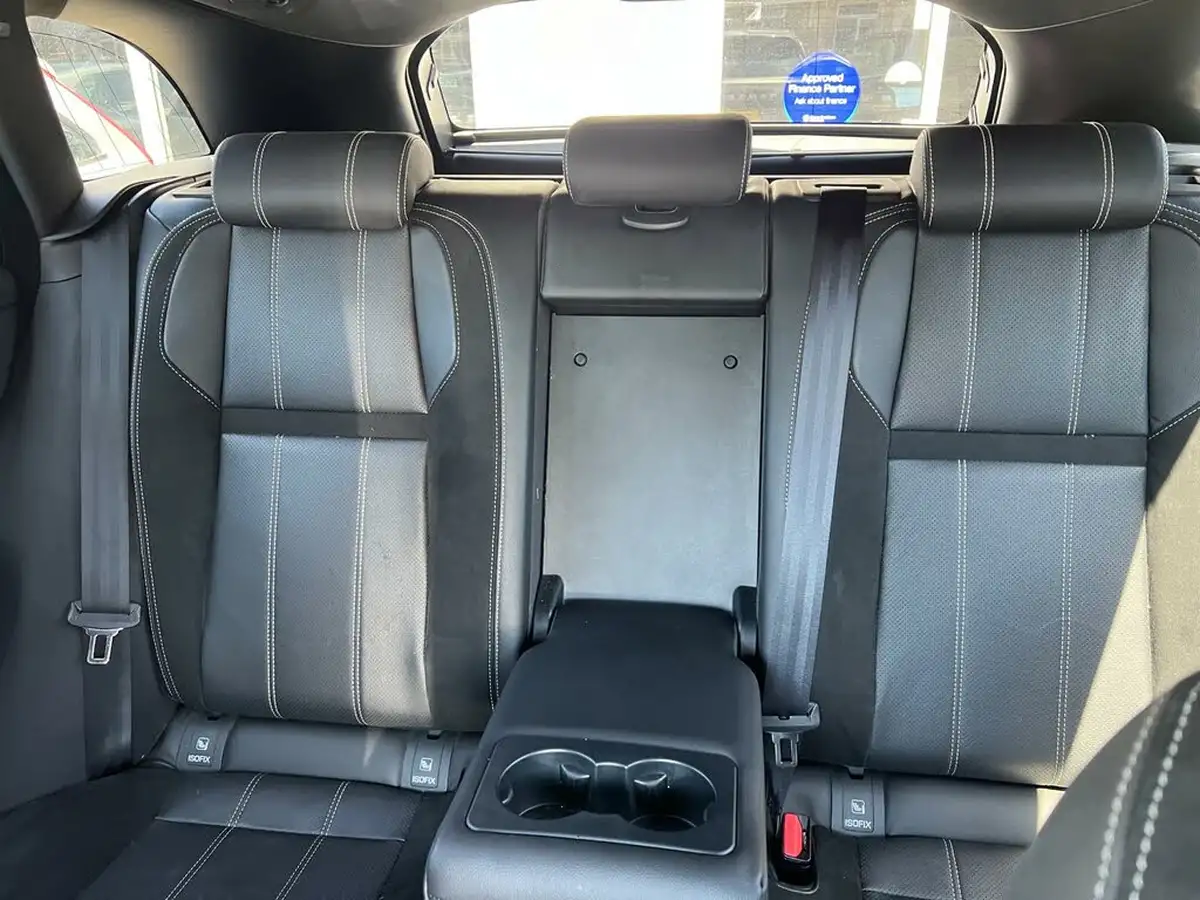 2018-land-rover-range-rover-velar-20-d180-r-dynamic-se-ss-big-14