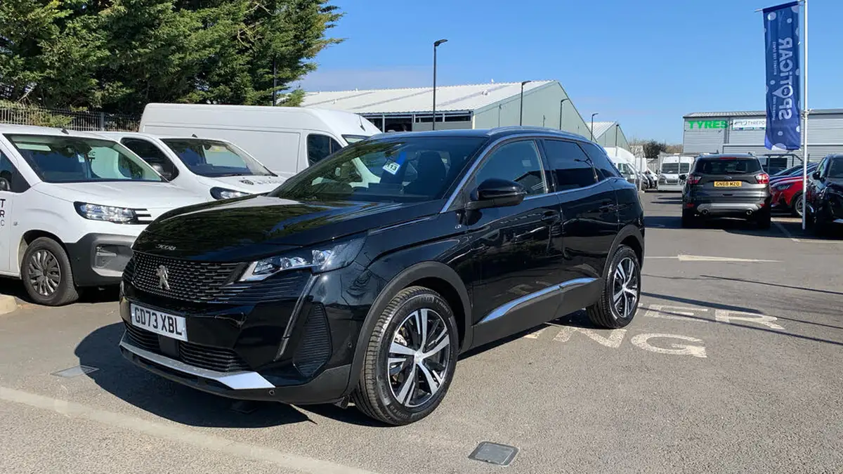 2024-peugeot-3008-suv-12-puretech-gt-136ps-hybrid-e-dsc6-big-6