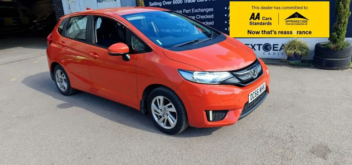 2017-honda-jazz-13-i-vtec-se-navi-cvt-big-0