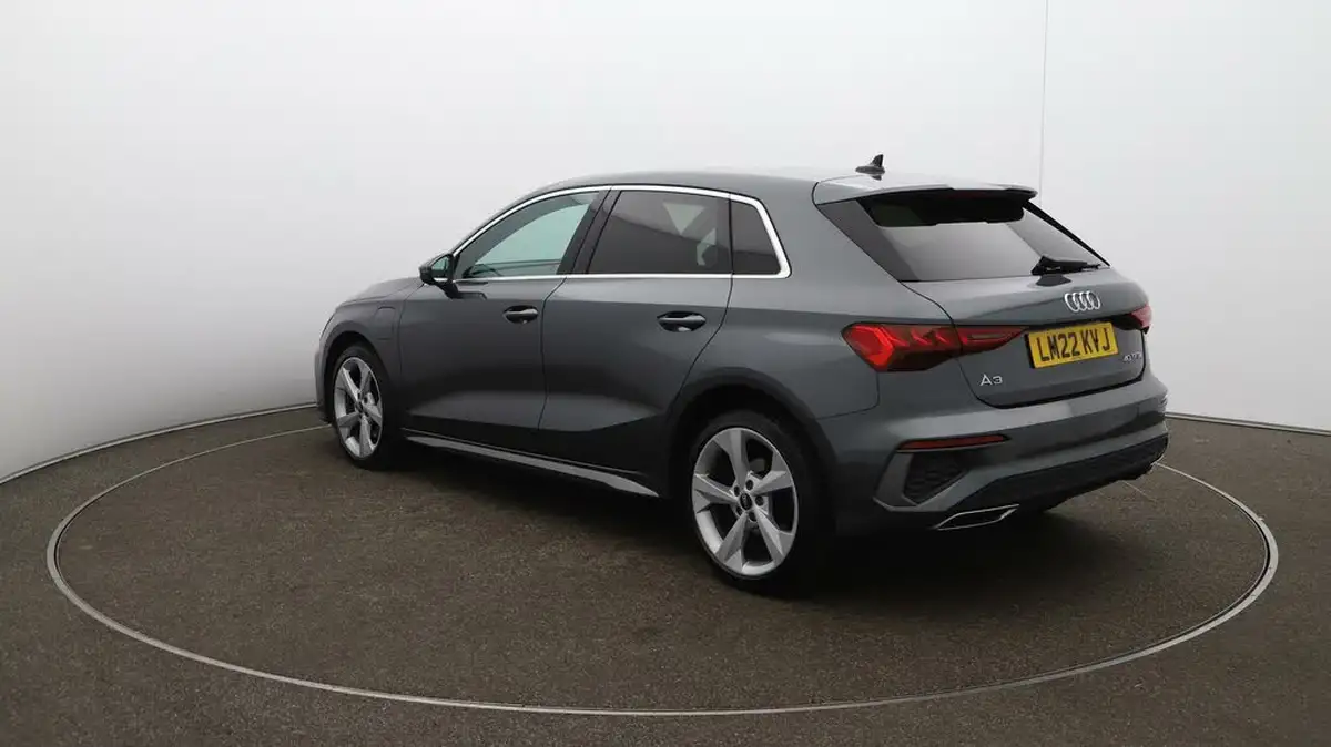 2022-audi-a3-14-40-tfsi-e-s-line-big-60