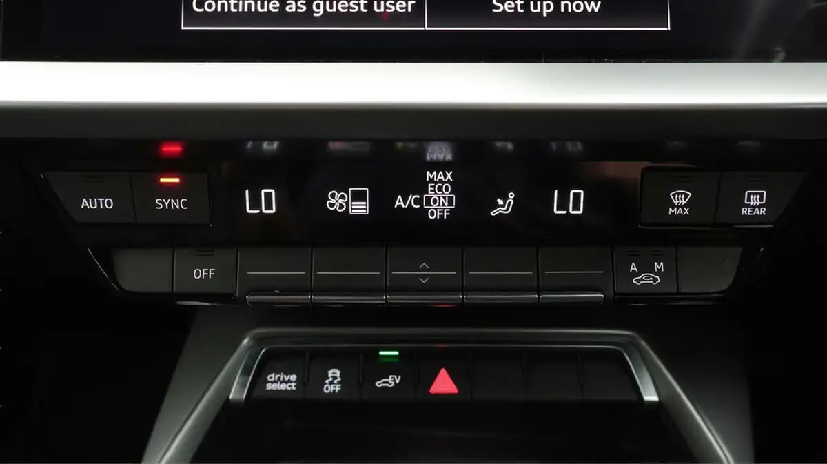2022-audi-a3-14-40-tfsi-e-s-line-big-12