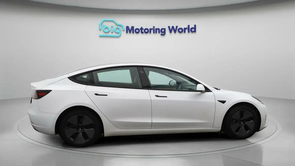 2021-tesla-model-3-e-long-range-4x4-big-8