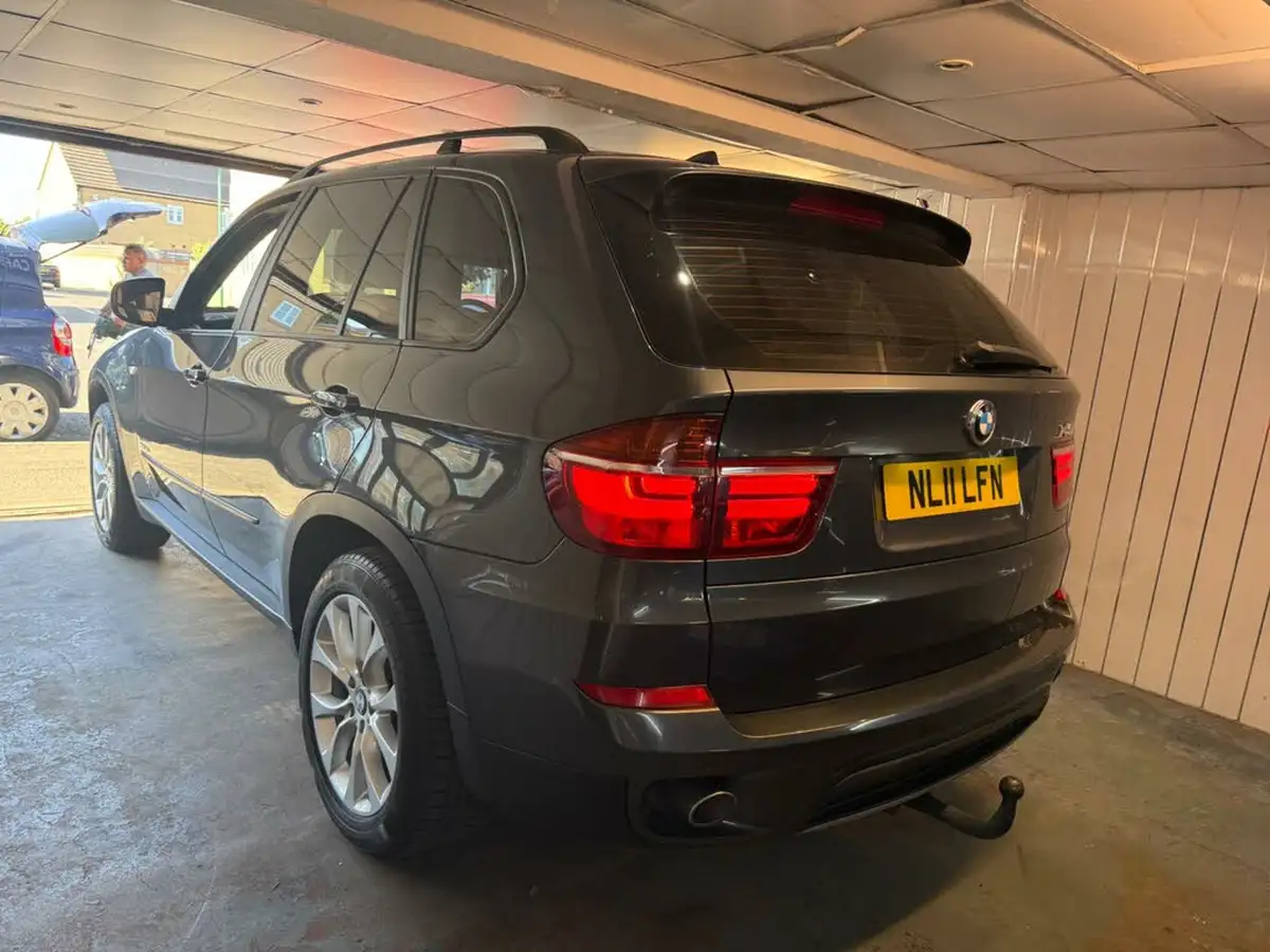 2011-bmw-x5-30td-xdrive30d-se-big-6