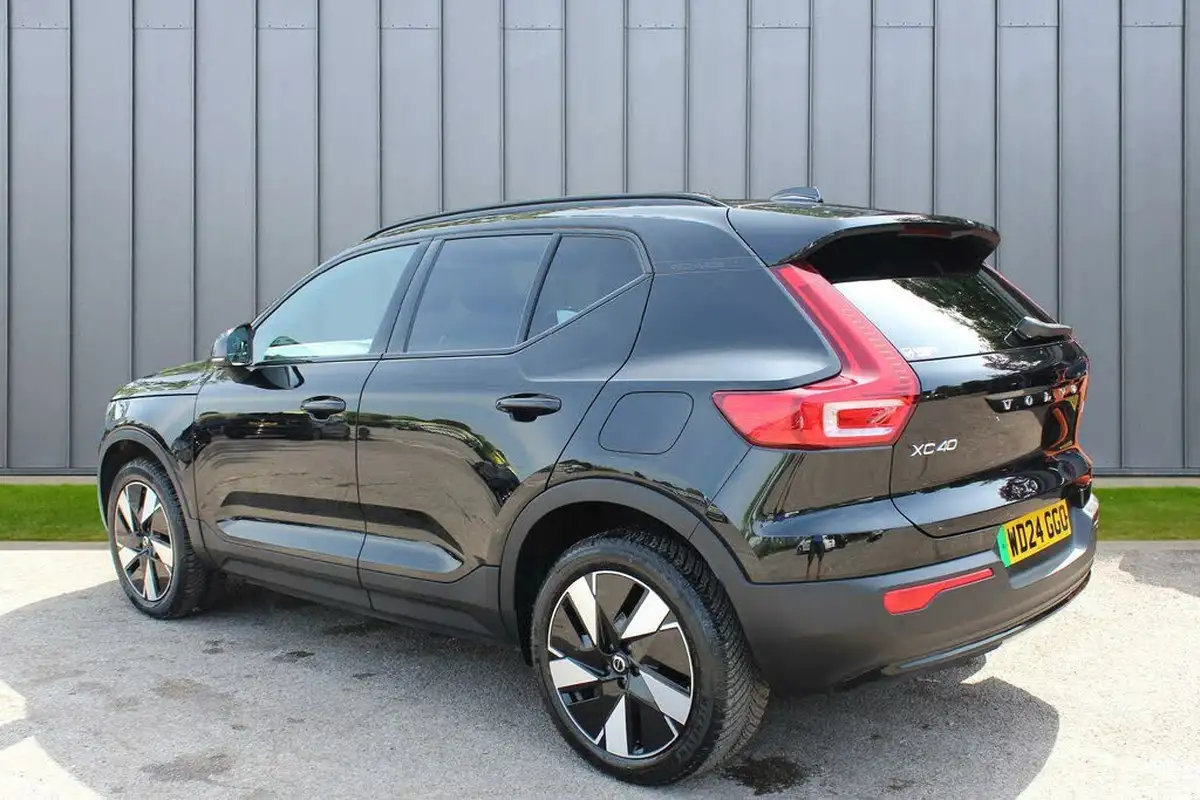 2023-volvo-xc40-e-twin-recharge-plus-big-4