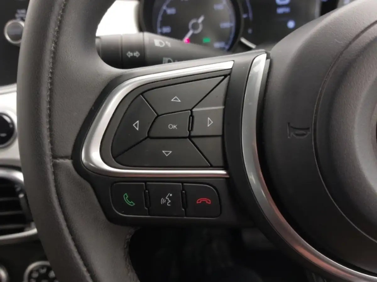 2020-fiat-500x-13-firefly-turbo-120th-big-15