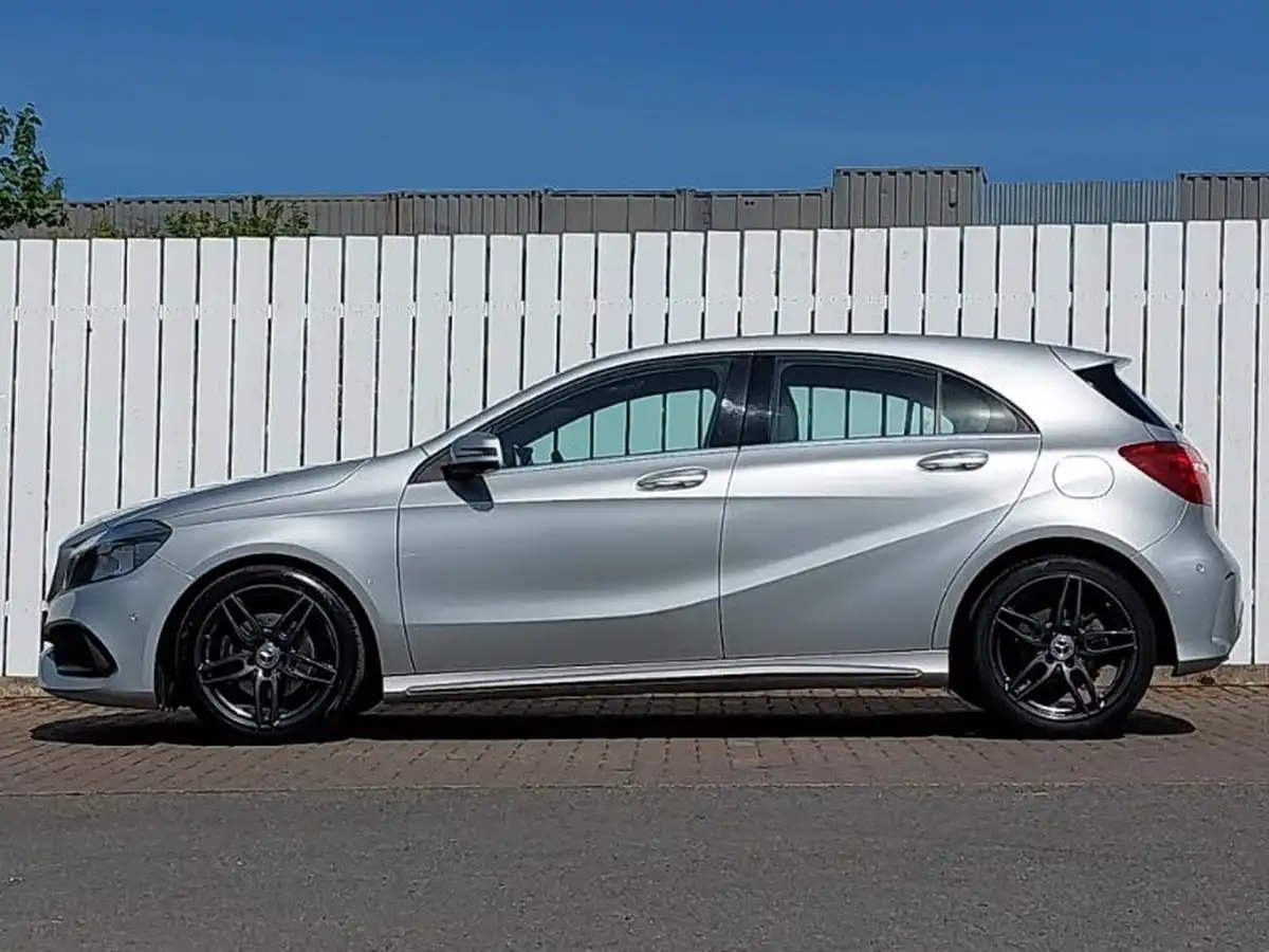 2017-mercedes-benz-a-class-16-a180-amg-line-executivess-7g-dct-big-2